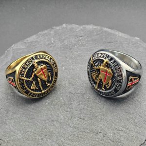 Men's Stainless Steel Gold-Plated Ring, Retro Temple Knight Red Cross Shield Finger Ring