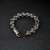 Retro Titanium Steel Skull Bracelet for Men Stainless Steel Skull Bracelet - 图片 3