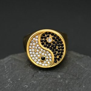 Retro Tai Chi Pattern Black and White Diamond Stainless Steel Ring for Men Titanium Steel Bangle