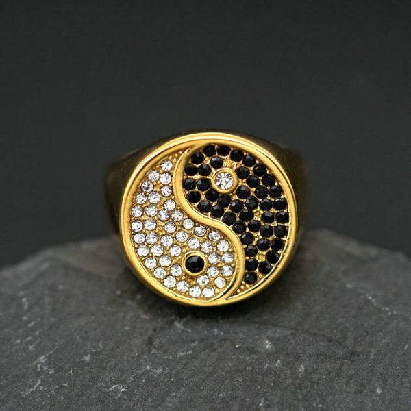 Retro Tai Chi Pattern Black and White Diamond Stainless Steel Ring for Men Titanium Steel Bangle