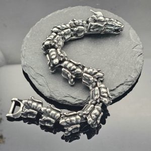 Retro European and American Style Dragon Bone Necklace, Majestic Titanium Steel Dragon Shape Dragon Scale Bracelet