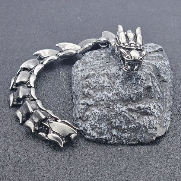 Retro European and American Style Dragon Head and Spine Bracelet, Majestic Titanium Steel Dragon Shape with Dragon Scale Bracelet, Punk Hip-Hop