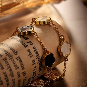French-style Light Luxury Clover Bracelet for Girls