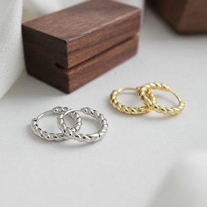 Korean-style temperament gold-plated woven silver earrings, minimalist twisted braided S925 pure silver hoop earrings for women.