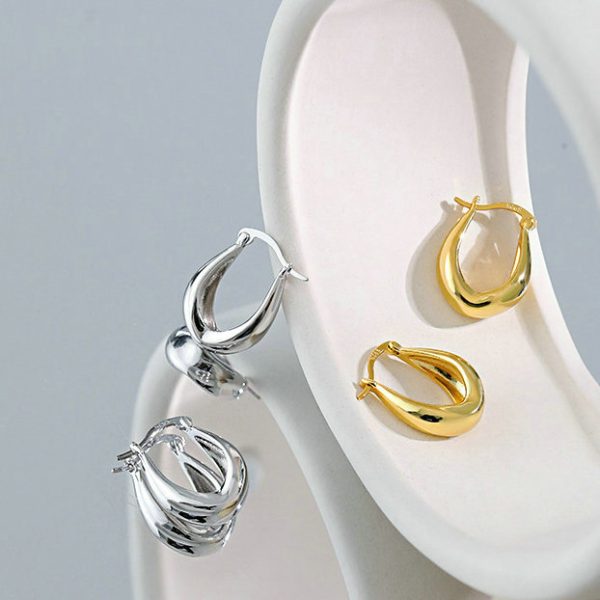 Korean Version of Ins Minimalist Style, Exclusive U-shaped Design, Elegant and Unique S925 Sterling Silver Earrings for Women